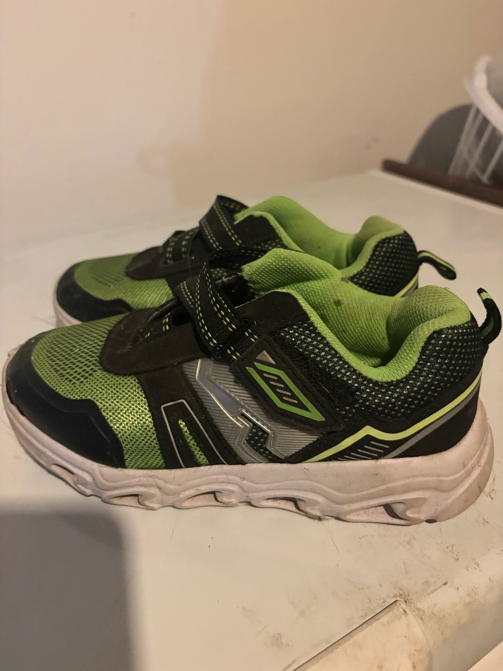 Avia Kids Green and Black Velcro Athletic Sneakers